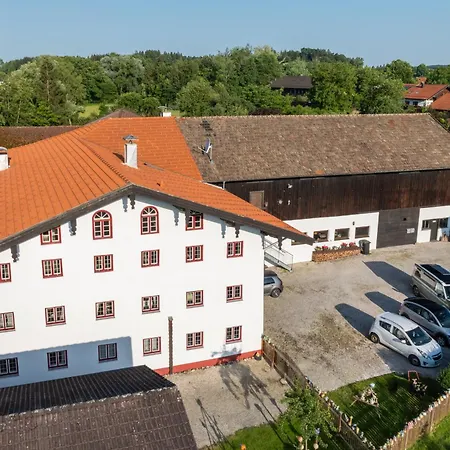 Huberhof Meisham *