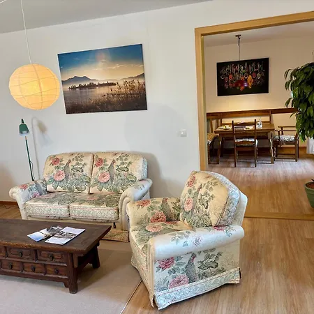 Huberhof Meisham Apartman *