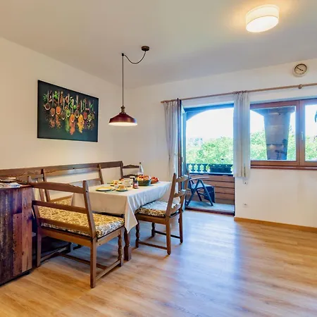 Huberhof Meisham Apartman