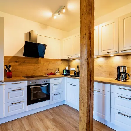 Huberhof Meisham Apartman *